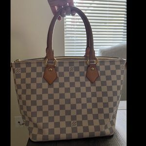 Louis Vuitton Saleya PM